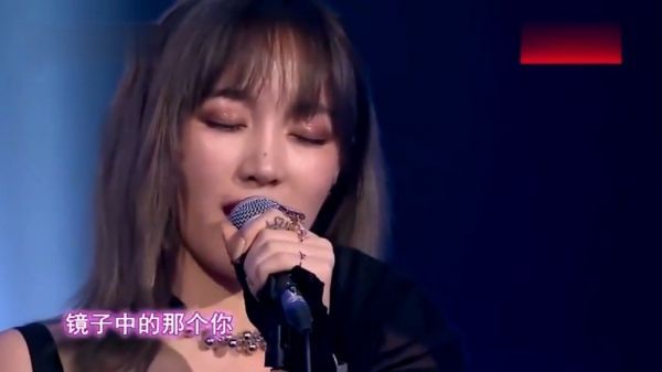 哈哈哈哈风太大管不住嘴,“憨憨”佳鸽过于可爱了!