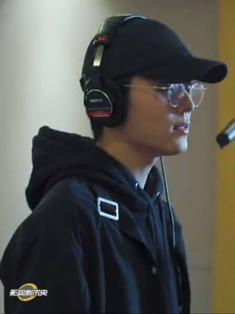 肖战《策马正少年》录音室花絮直拍️