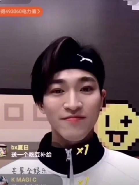 “我是你的老公” 嗨老公以后你能不能也吸吸我的头发awsl