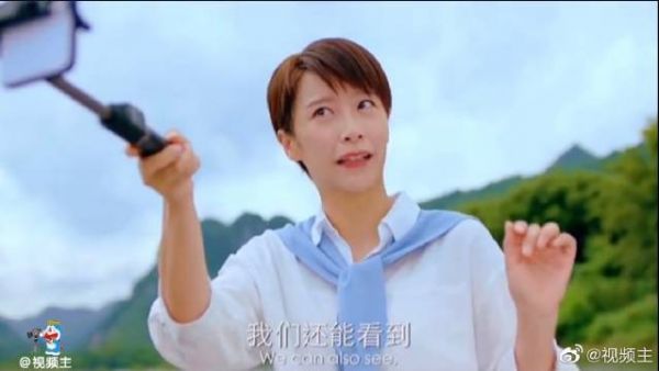 这俩人都被绑了怎么还跟闹着玩似的……