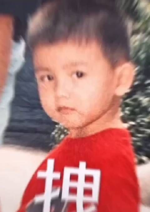 这是什么新型加密通话方式了！粉丝被迫人均emoji解读大师