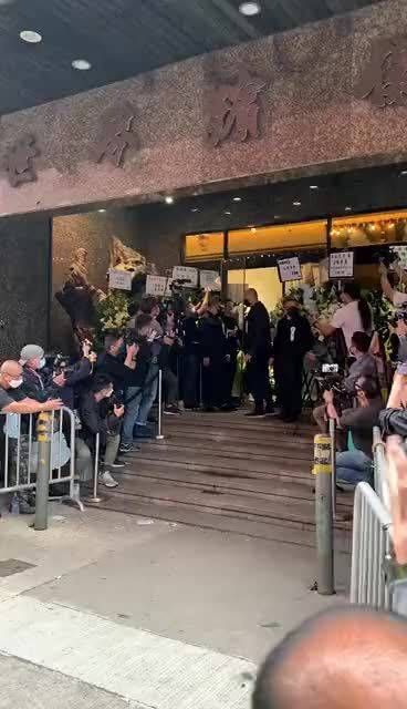 有些同框只能活在记忆中了