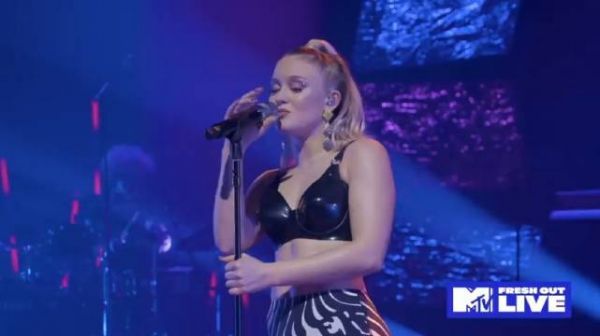 Zara Larsson最新MTV现场表演《Poster Girl》！