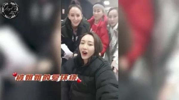 王鸥：我现在坐轮椅……