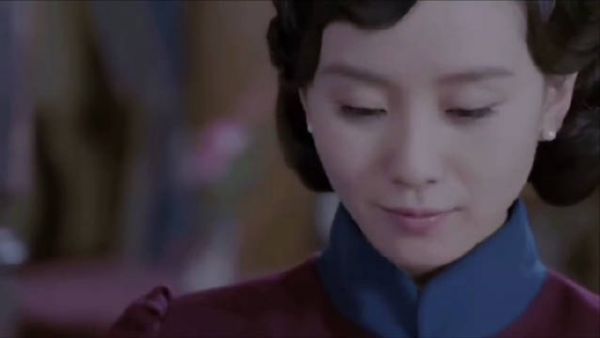宋红菱也超绝的,民国时期大家闺秀既视感……