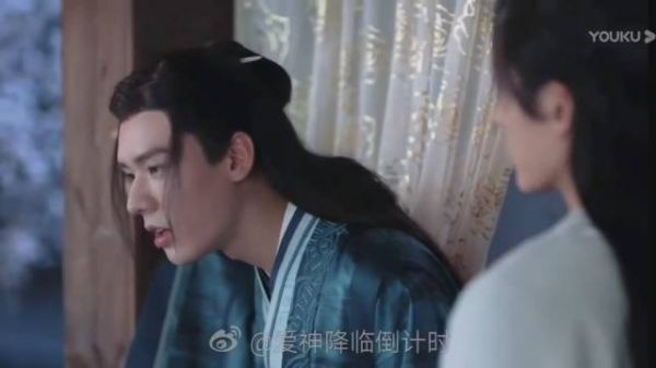 有博主说EP17出现了三次铃声，一次是老温醉酒回头……