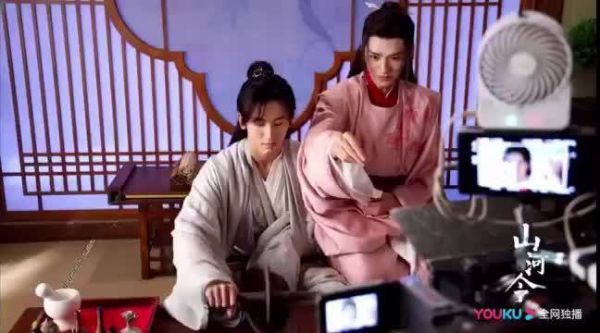 呜呜呜~剧里也会有这一幕吧!期待!!!