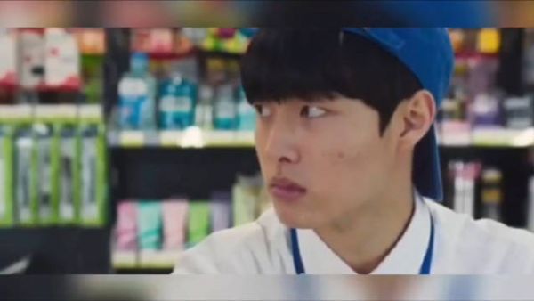 《天桥风云》里的金记者，雏妓里面的她挺惊艳的……