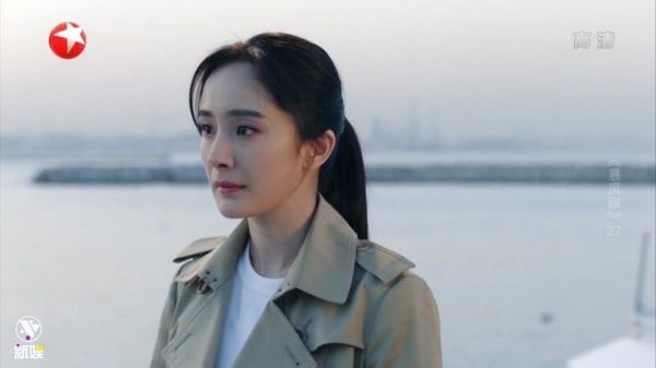 时隔十年，安静终于得知父亲当年殉职并不是意外。 只想抱着我们安科：安安不哭不哭，眼泪是珍珠。