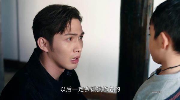 瓦房,像你这样送礼物以后一定会孤独终老的哈哈哈哈哈哈哈哈哈哈……