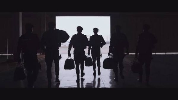 白敬亭首次挑战特警角色邢克垒直言很“爽”……