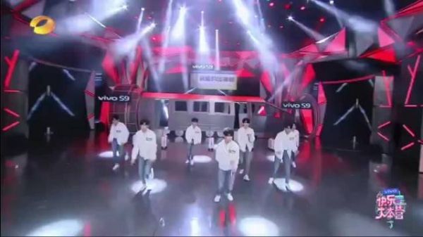 主舞大人丁程鑫这八秒哦 小丁儿dancebreak 值得反复观看……