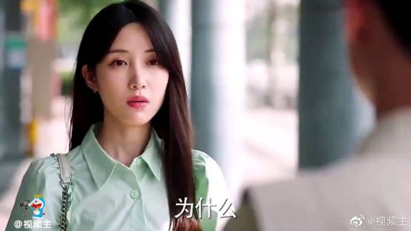女生因为自己有男朋友一路上想和学长保持距离……