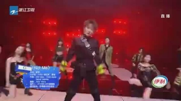 THE 9全员参加《青春有你3》的录制，而在录制间隙闲聊……