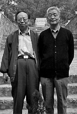     傅璇琮先生（左）与刘学锴先生（右）合影 图片由刘学锴先生提供