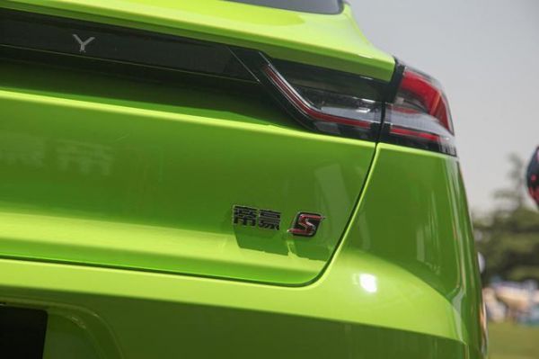 吉利帝豪S登陆草莓音乐节 发布“千万种草莓音乐梦想计划”