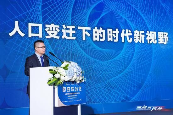 中国保险资产管理业协会执行副会长兼秘书长曹德云