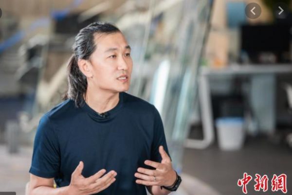 腾讯副总裁、在线视频首席执行官孙忠怀。图片来源:中新网