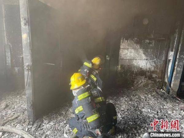 图为事故现场。 北海市消防救援支队 摄