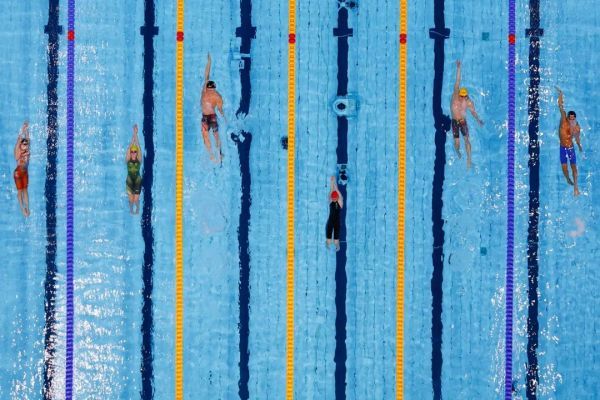 ▲2020东京奥运会游泳混合4x100米混合泳接力决赛。图源IC photo
