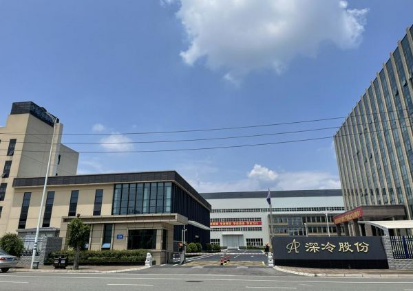 (深冷股份新基地,财联社记者摄)