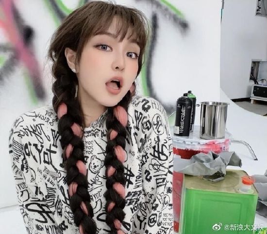 周扬青