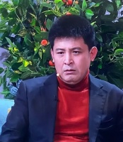 好纳闷,这个人好像年年春晚都有他,平常不咋见他露面……