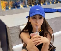 都美竹还没重新高考先拍戏练手？加盟古装探案网剧，一集十分钟