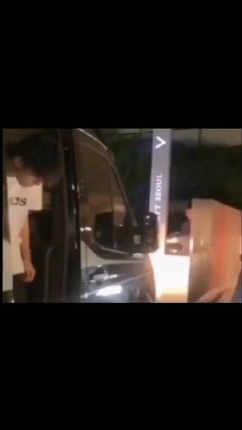 我们都借着追星的名义，悄悄动了心不是吗