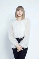 LISA斥资75亿韩元买房 由乐天名誉总裁孙女出售