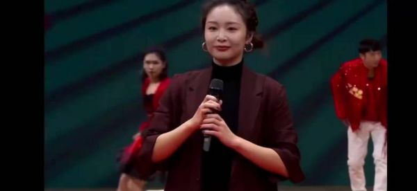 哇 大嫂高叶不仅演技好，长得好看，唱歌也不错……