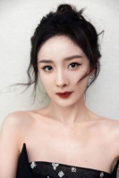 小花影后帮大佬背锅?杨幂京圈求援??宋祖儿轧戏?檀健次空降戏?姨太问答