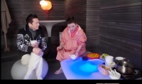 郭碧婷和向佐共度元宵节，豪宅内放烟花孔明灯，引起网友热议