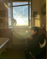 宋仲基再婚后首PO照!夕阳下索吻,对象竟是…