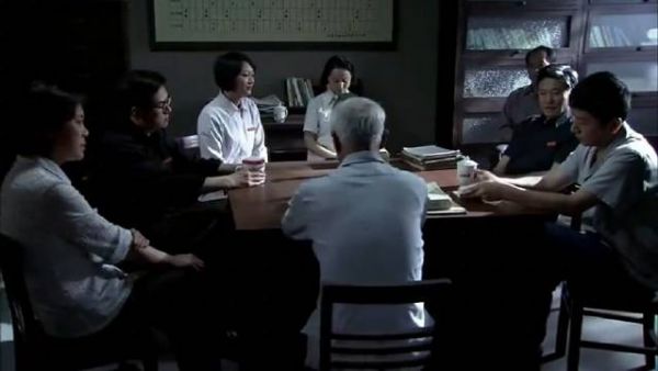 穷学生被指认偷书,一怒之下背出整本书来:我没必要偷