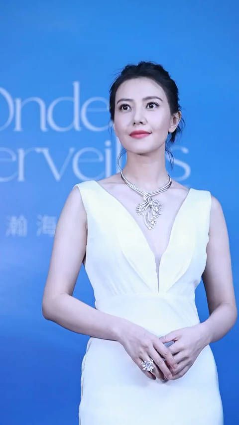 女神高圆圆，每个角度都好看
