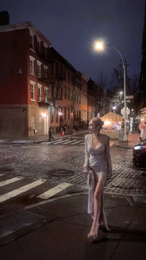 周扬青的好身材，嘶哈嘶哈~最喜欢自信放光芒的大美女！