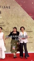 张小菲称贾玲是她见过的最勇敢、最真诚的女孩……