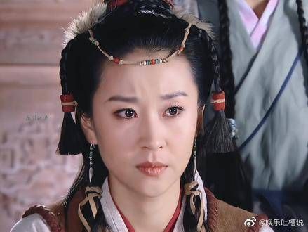 她真的很会演哭戏,眼中含泪,不用刻意瞪大双眼……