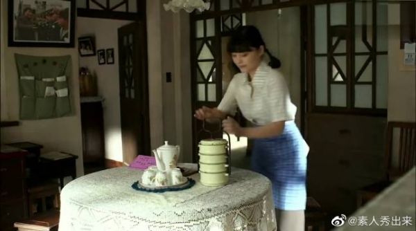 江德福念请柬,笑料百出,没文化真可怕!