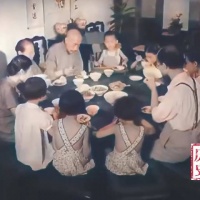 1948年北大教授一家吃午餐的情景