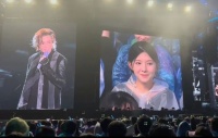 薛之谦南宁演唱会上路人小姐姐因颜值火了,网传一天涨粉6万!网友:广西女孩真漂亮