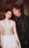 承诺30岁前结婚的鹿晗,恋爱5年为何还不娶关晓彤……