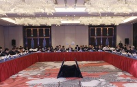 赵辰昕副主任主持召开一季度经济形势地方、行业协会、专家座谈会