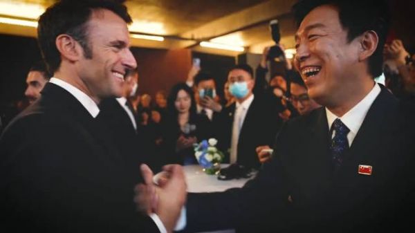 马克龙推特发了个视频,互惠互动,和平、稳定、繁荣……