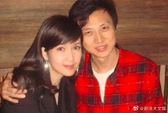 周慧敏与老公