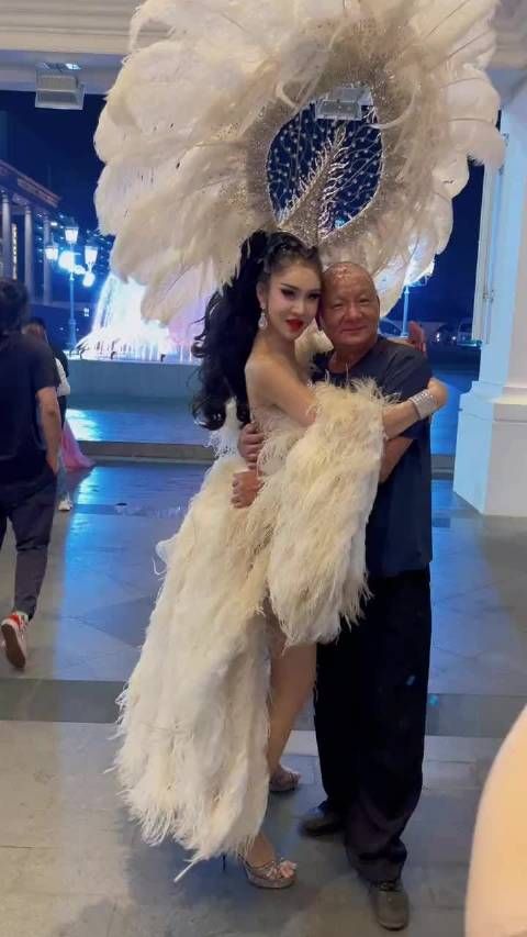 泰国的“第三性别”美女,太妖艳了