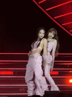 现场直击!泰裤辣!Jenlisa好会啊!
