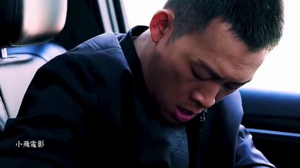 一个身经百战的老刑警 在一个小女孩儿身上翻了车!