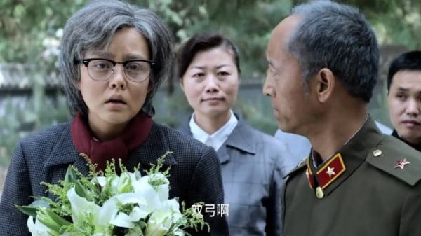 扫地老头身份不简单,亮出身份首长斗震惊了
